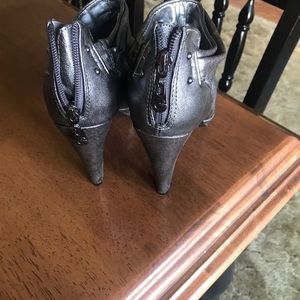 Guess booties/ shoes